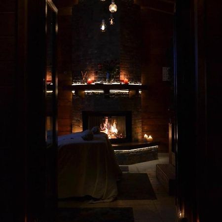 Mini spa in chalet bosco Cisternino Esterno foto
